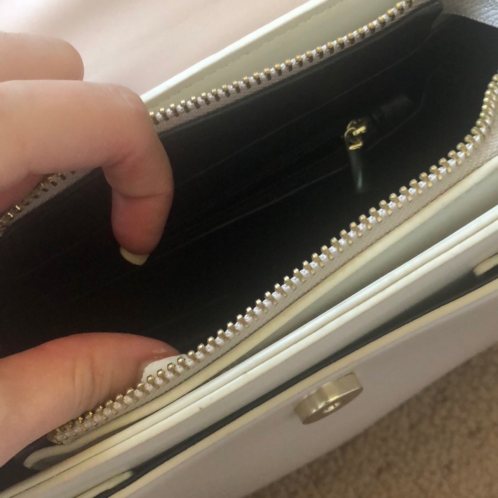 Handbag - Picture 7 of 7